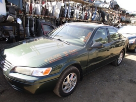 1999 TOYOTA CAMRY LE GREEN 3.0L AT Z16424
